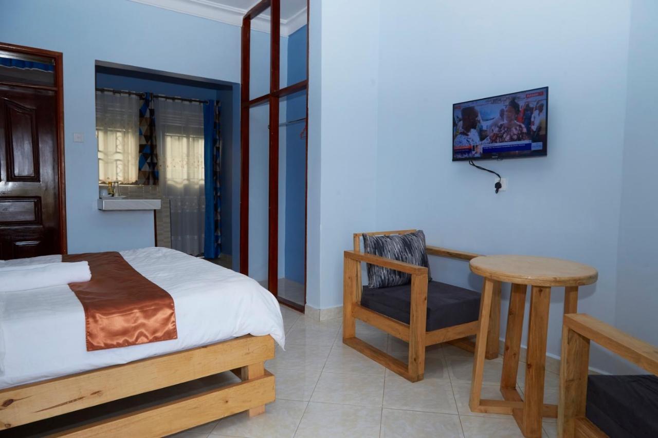 Westway Luxury Suites Mbarara Экстерьер фото