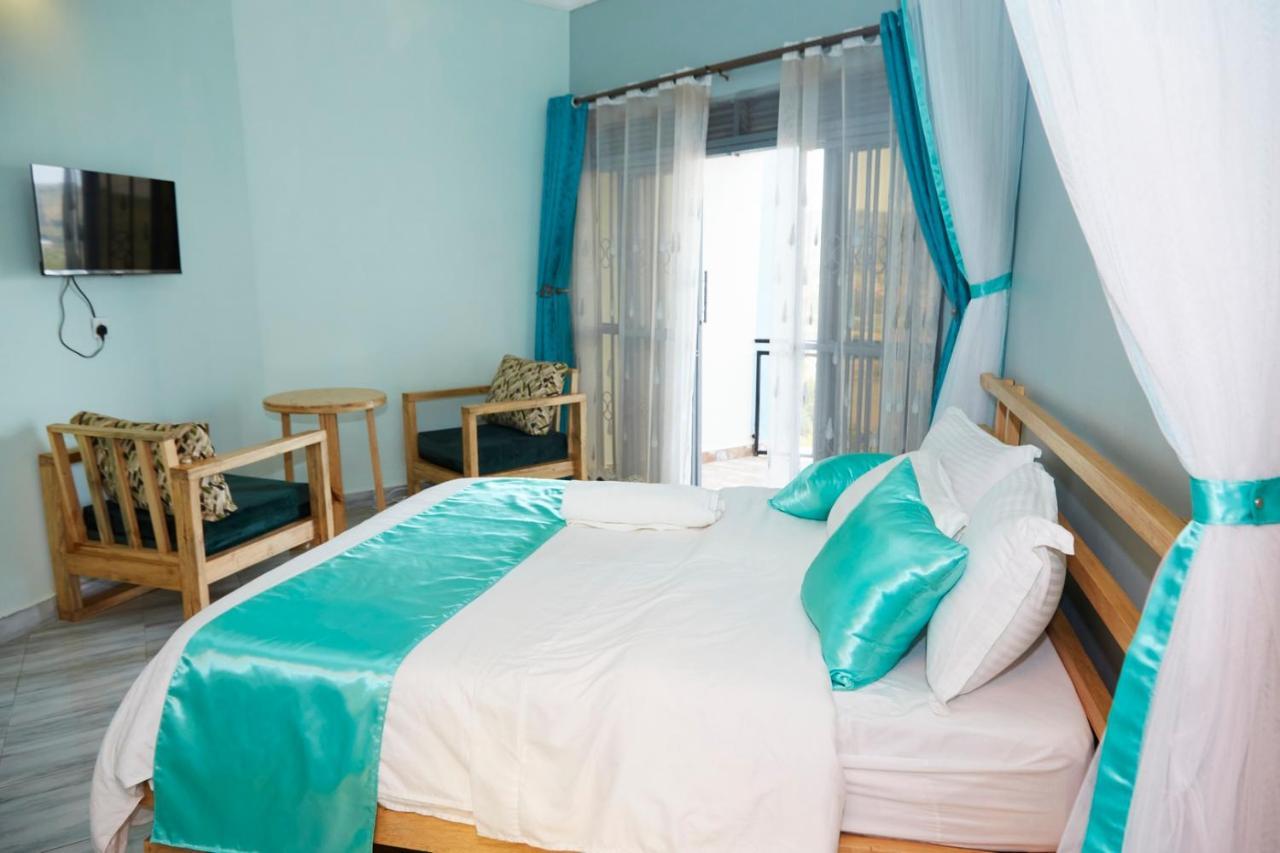 Westway Luxury Suites Mbarara Экстерьер фото