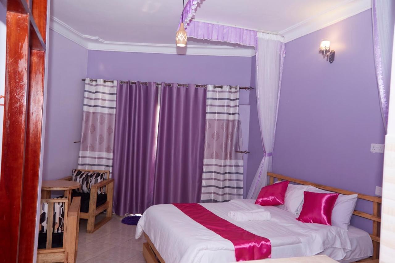 Westway Luxury Suites Mbarara Экстерьер фото